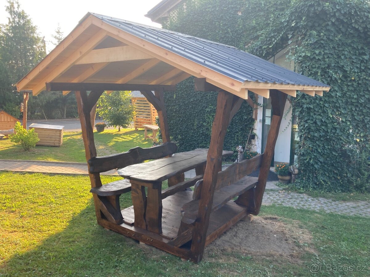 ZASTŘEŠENÉ SEZENÍ FAJN - 4