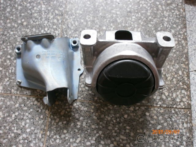 Levé zavěšení motoru - 4