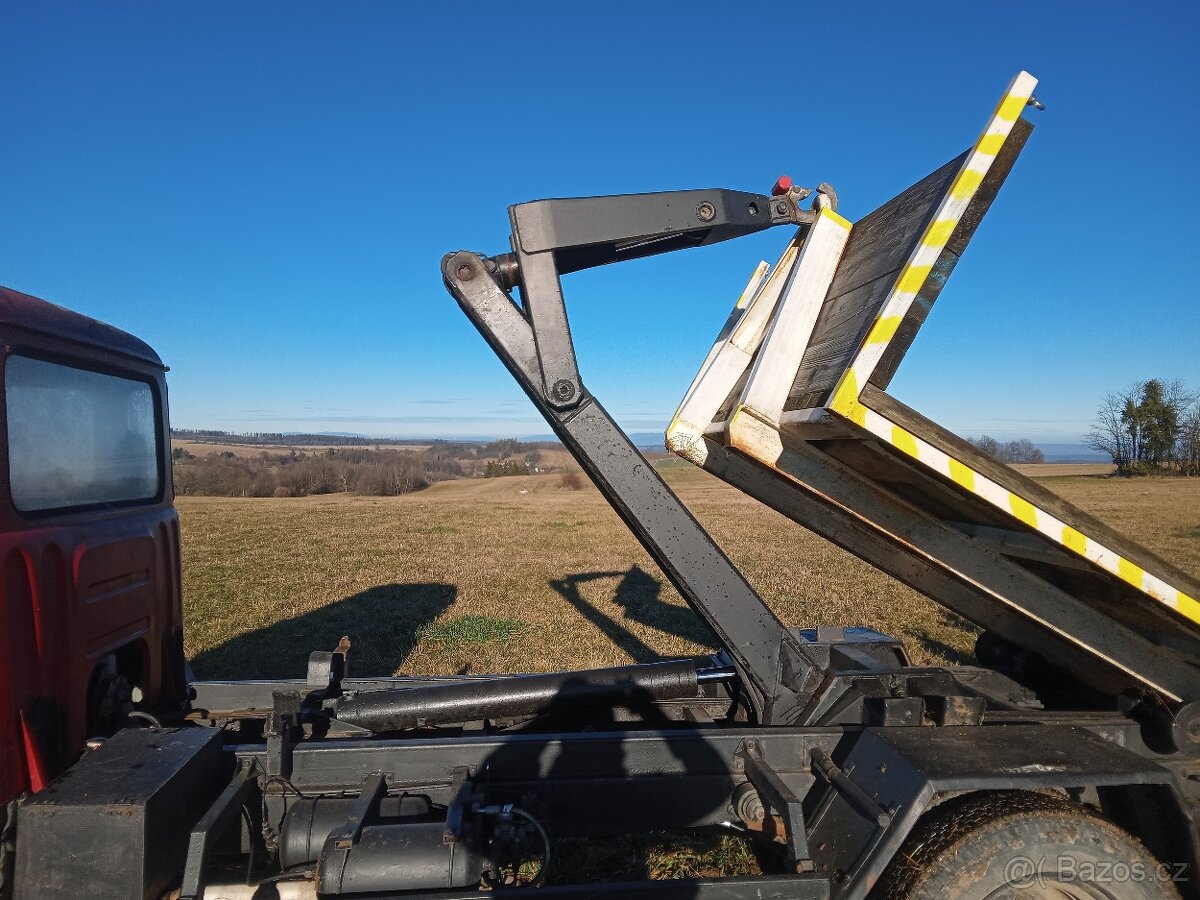 avia,nosič kontejneru,hydraulická ruka ,kontejner - 4