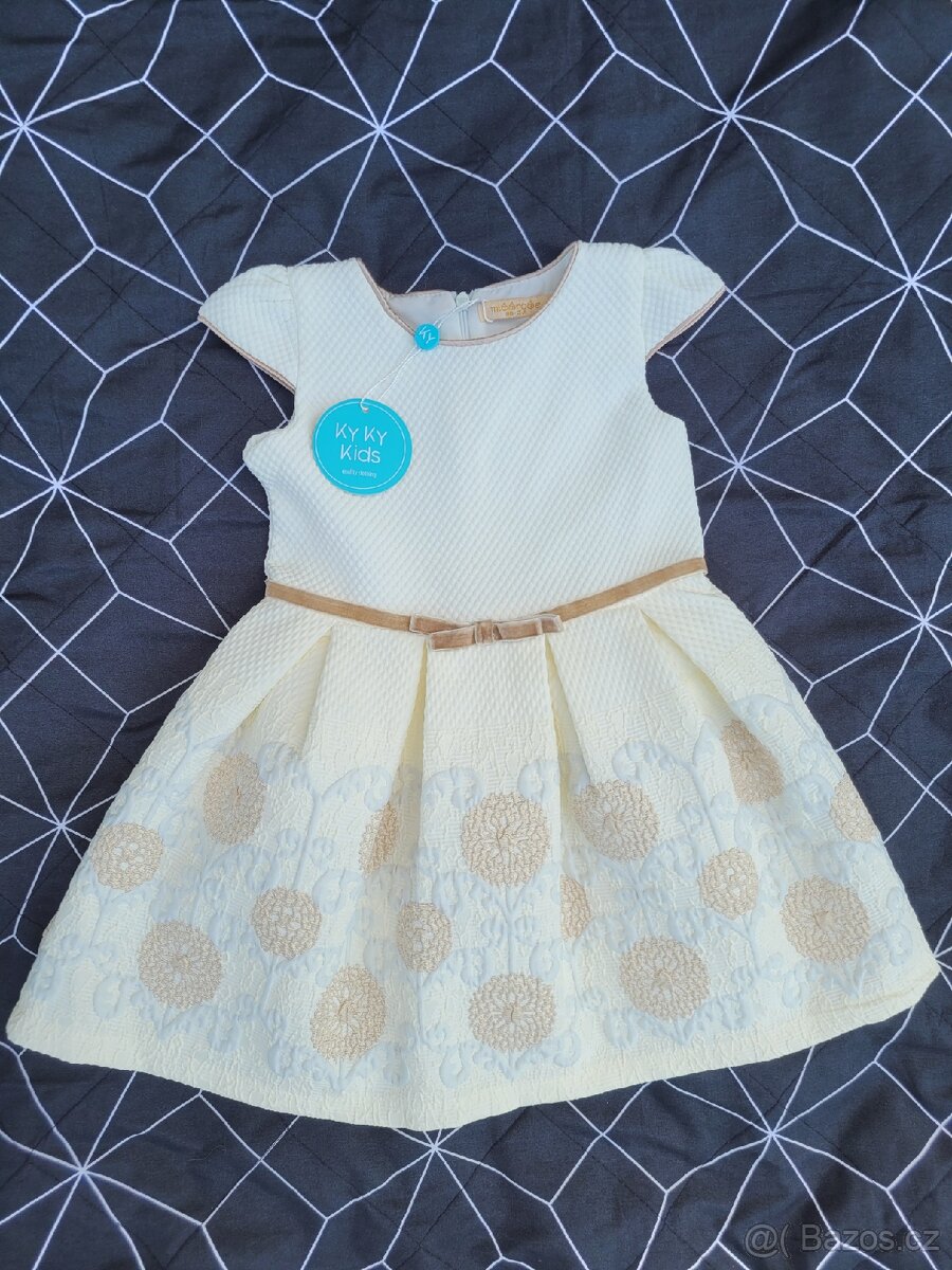 Dívčí šaty - 4