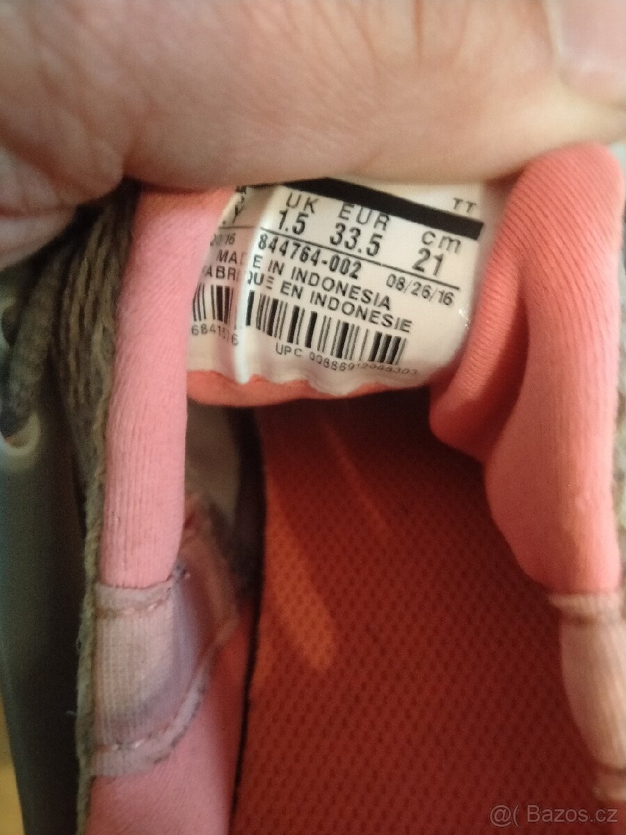 Dívčí Nike 33,5 - 4