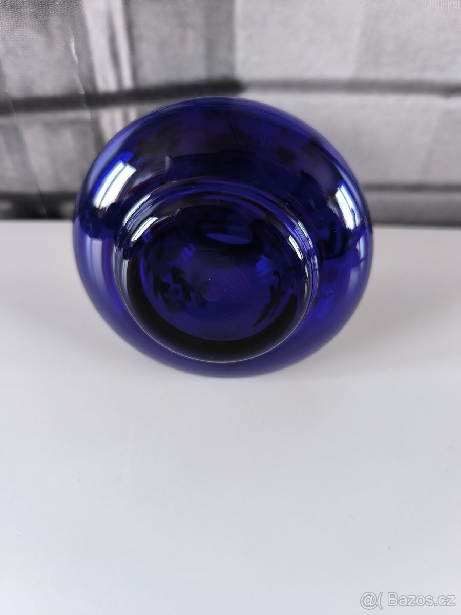 Kobaltově modrá skleněná vázička - Nový Bor - 4