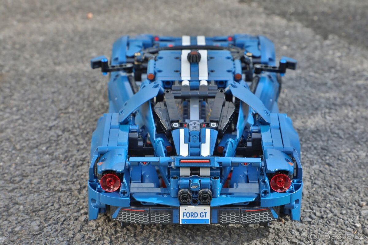 Stavebnice Ford GT– plně kompatibilní s LEGO 42154 - 4