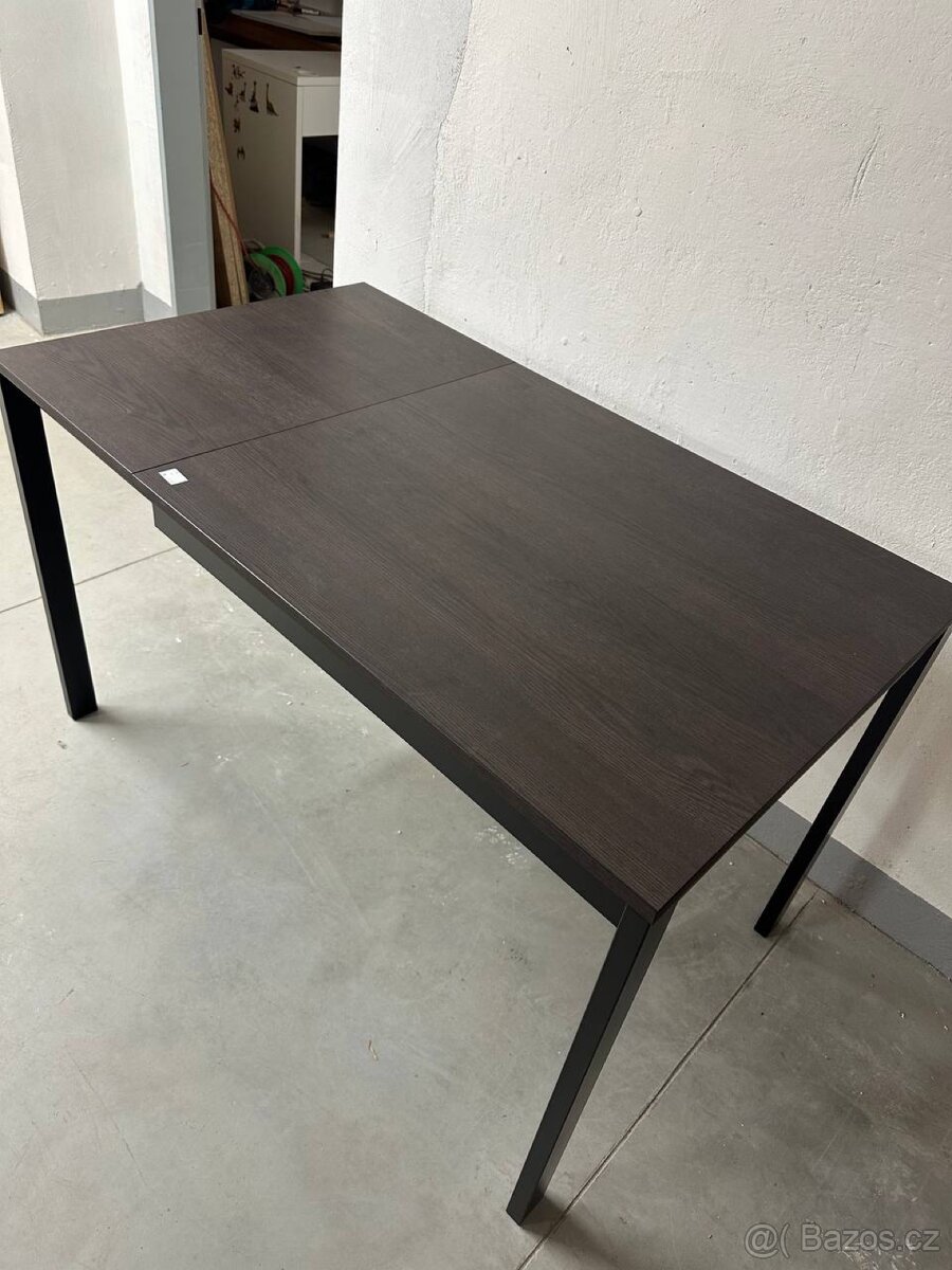 Rozkládací jídelní stůl - 4