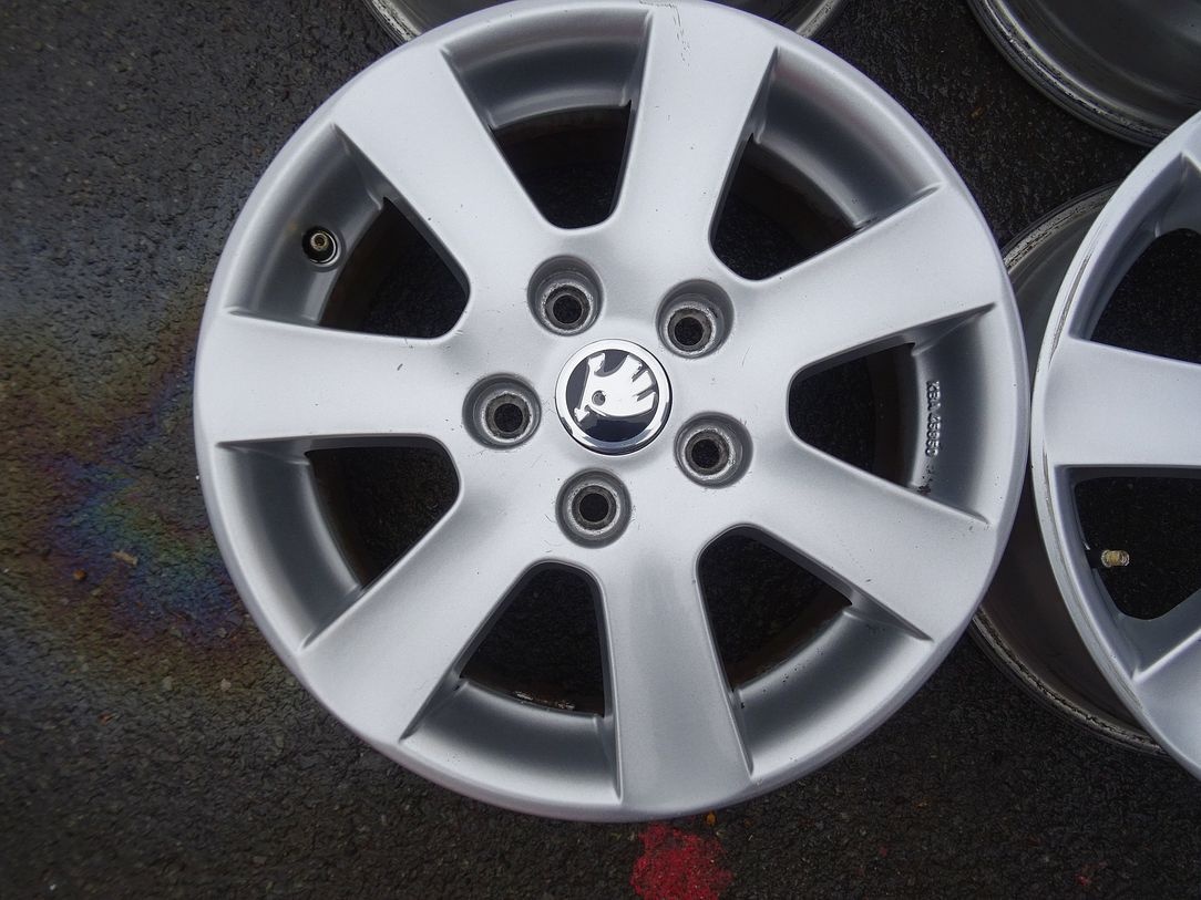 Alu disky Škoda, 15", 5x112, ET 50, šířka 6,5J - 4