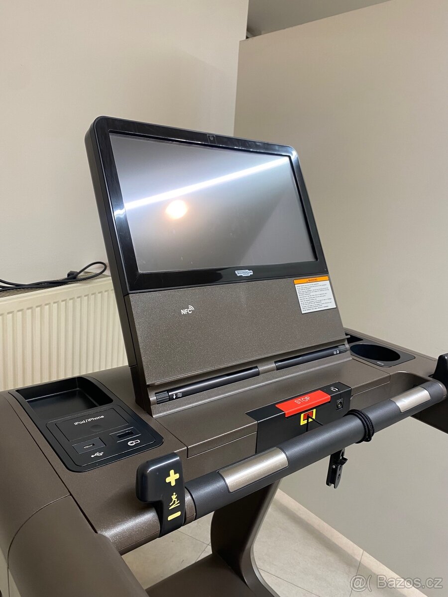 Technogym Artis Run – TOP běžecký pás s LCD, Unity 2 - 4