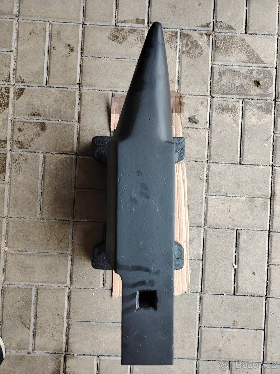 Kovářská kovadlina 100 kg - 4