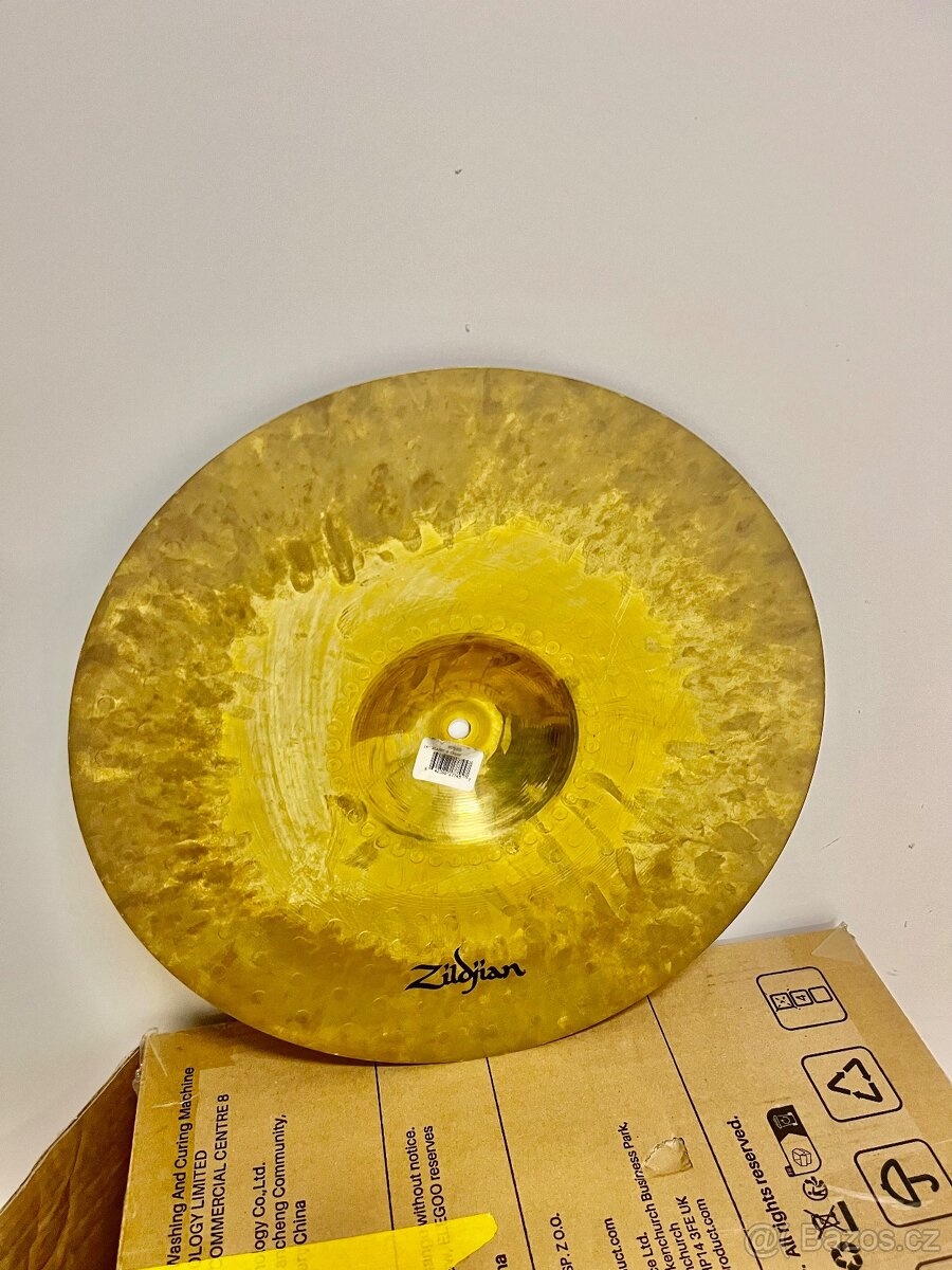 Zildjian Planet Z 16" crash. - 4