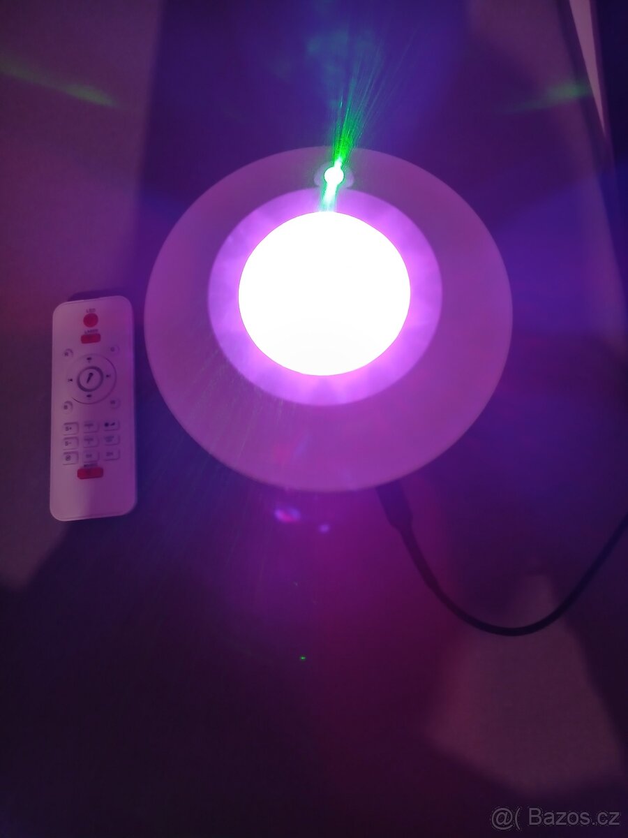 Lampička měnící barvy - 4