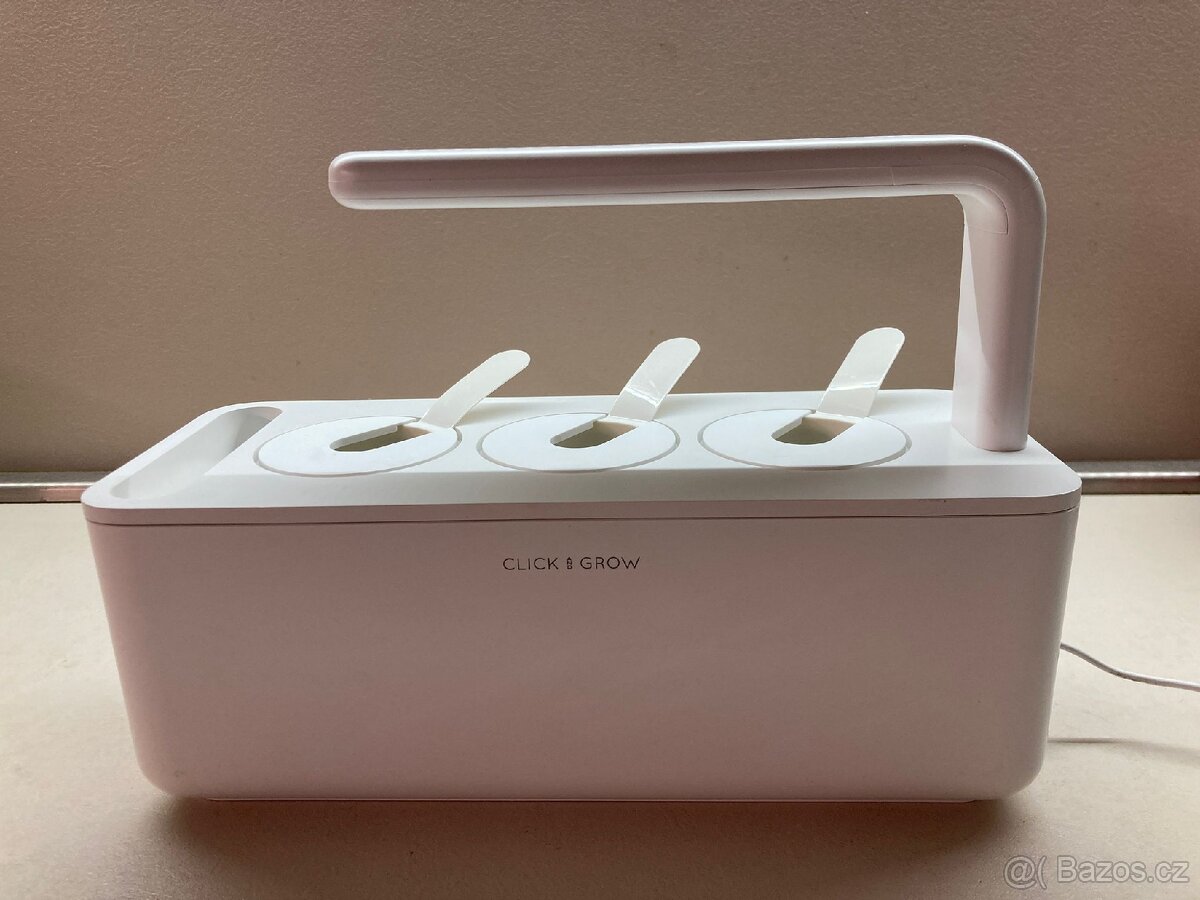 Chytrý květináč Click And Grow - 4