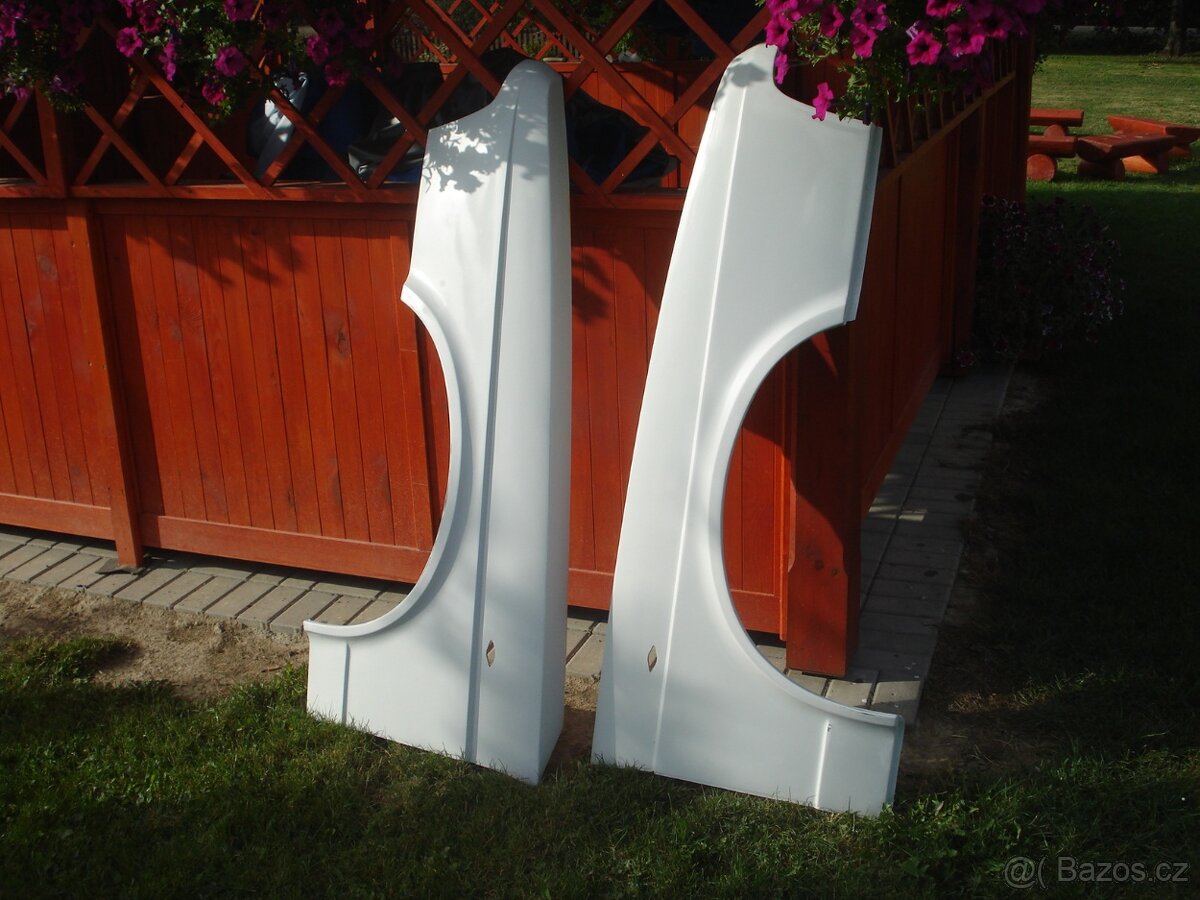 Tatra 613 , Tatra 700 - 4