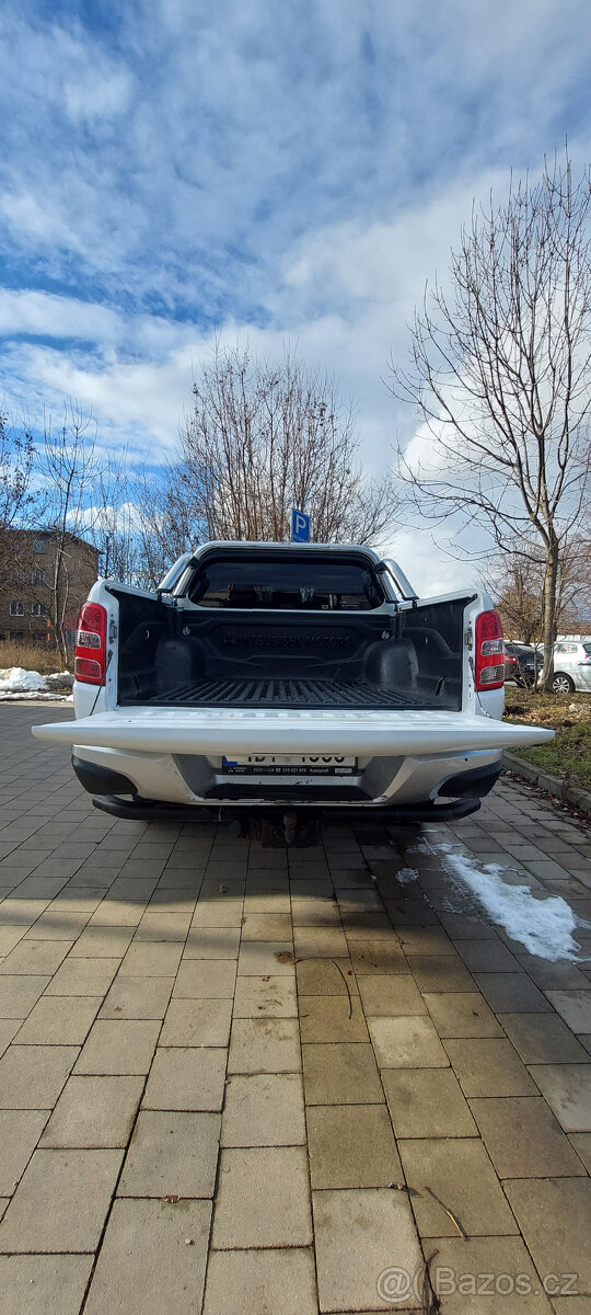 Mitsubishi L200 2,5 L - 4