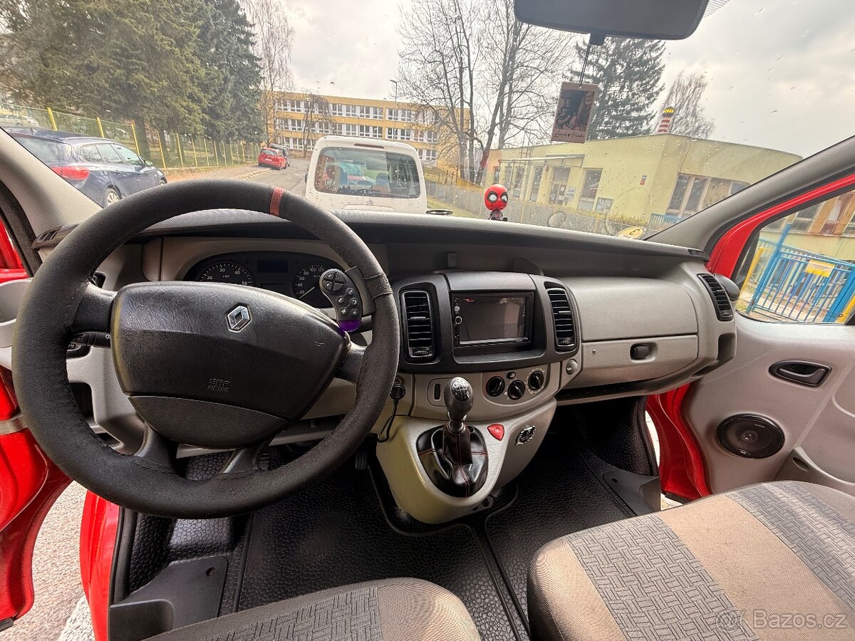 Renault Trafic 2006 2,5l - 4