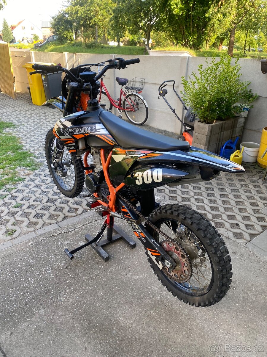 Leramotors 300