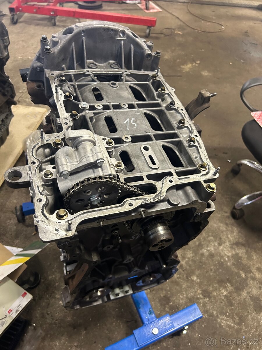 Skladem - repasovaný motor 2.2 tdci / 2.2 jtd / 2.2 hdi - 4