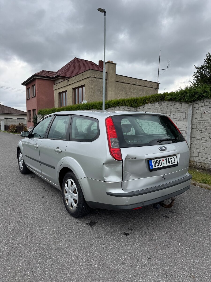 Ford Focus 1.6i 74kW - 4