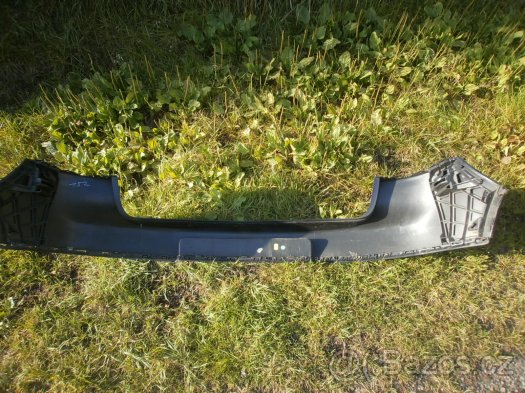 Zadní nárazník na VW Golf V - 4