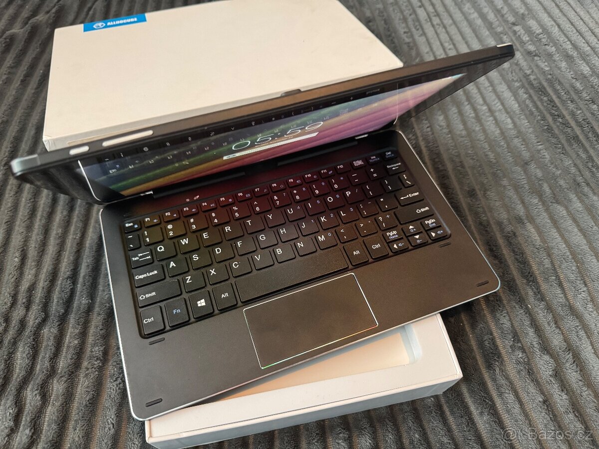 iWork 10 Pro 2 in 1 Tablet PC - 4