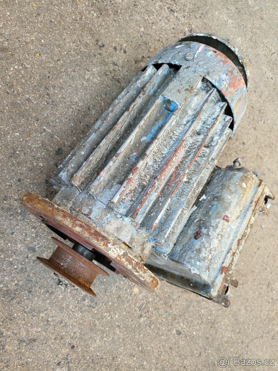 Elektromotor MEZ 1,5kW 2860 ot/min - 4