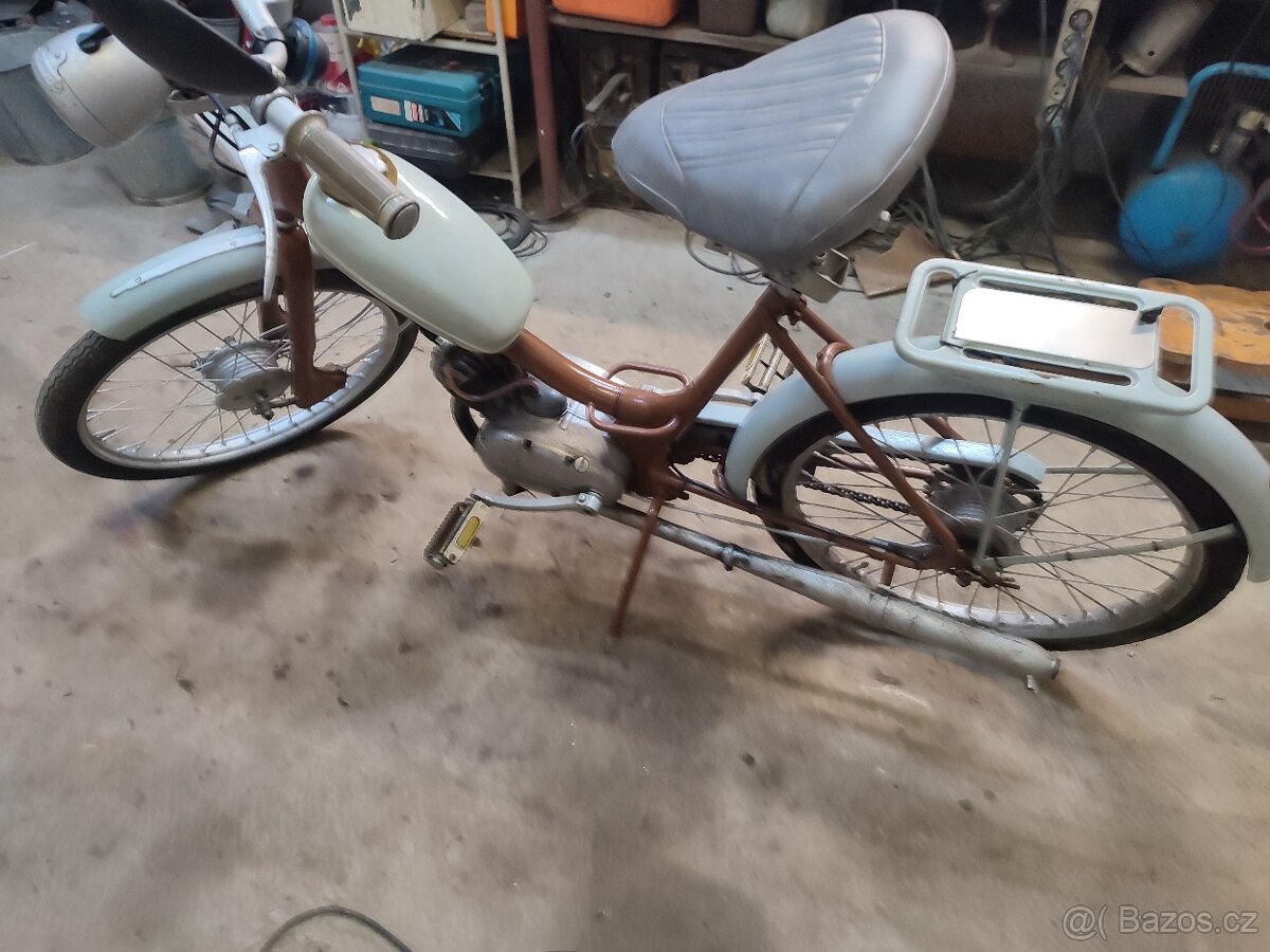 stadion s11 usak s kartickou mozna S1 rok 1958. simson - 4