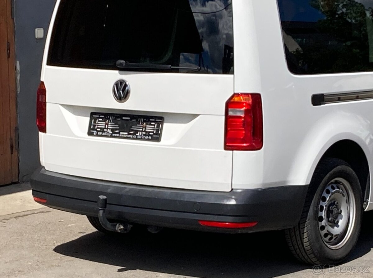VOLKSWAGEN CADDY MAXI 2,0TDi 5míst -DPH - 4