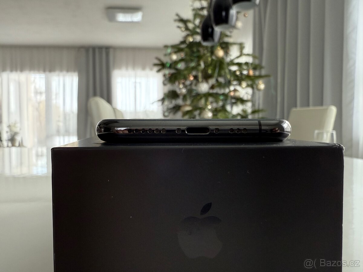 iPhone 11 Pro - 4