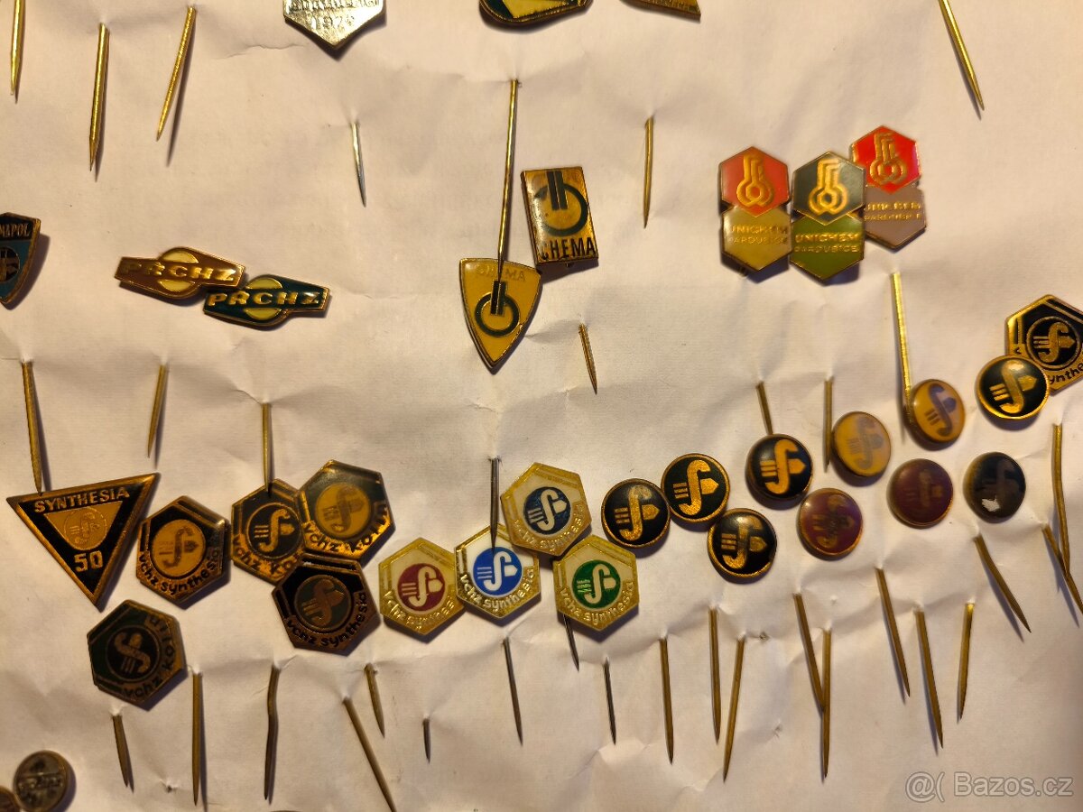 Odznaky chemické podniky 75 kusů. - 4