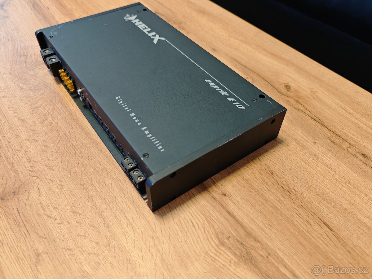 Zesilovač do auta Helix E10 - 4