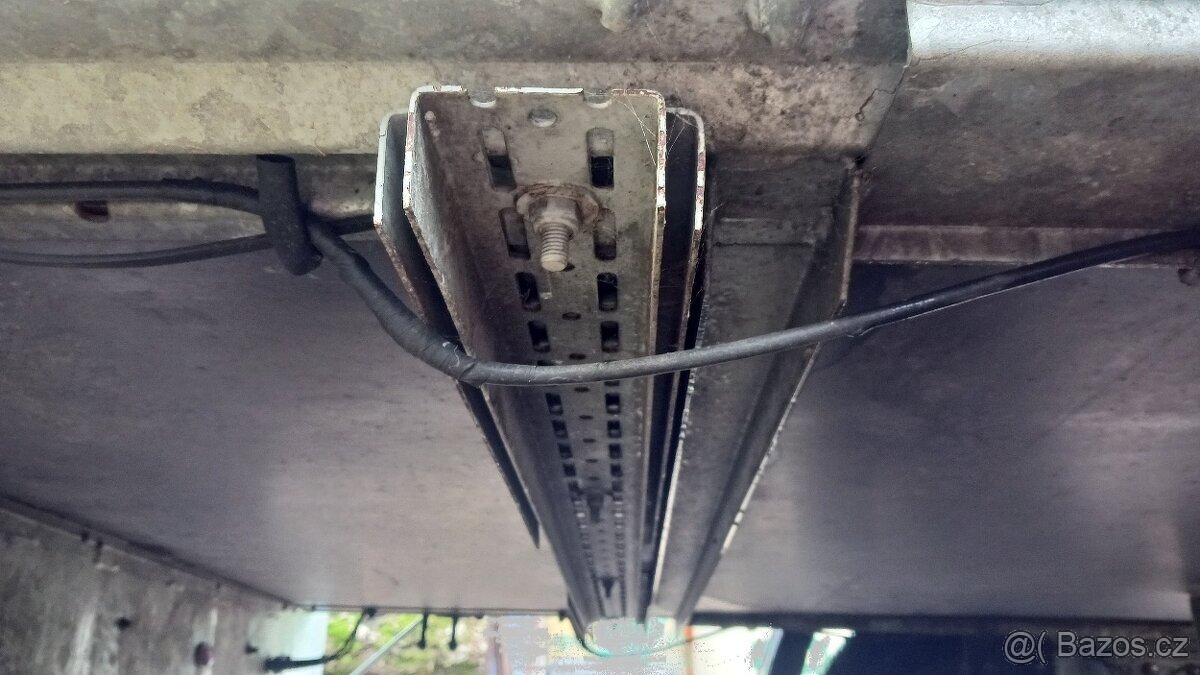 Přívěsný vozík 1300Kg , bržděný, - 4