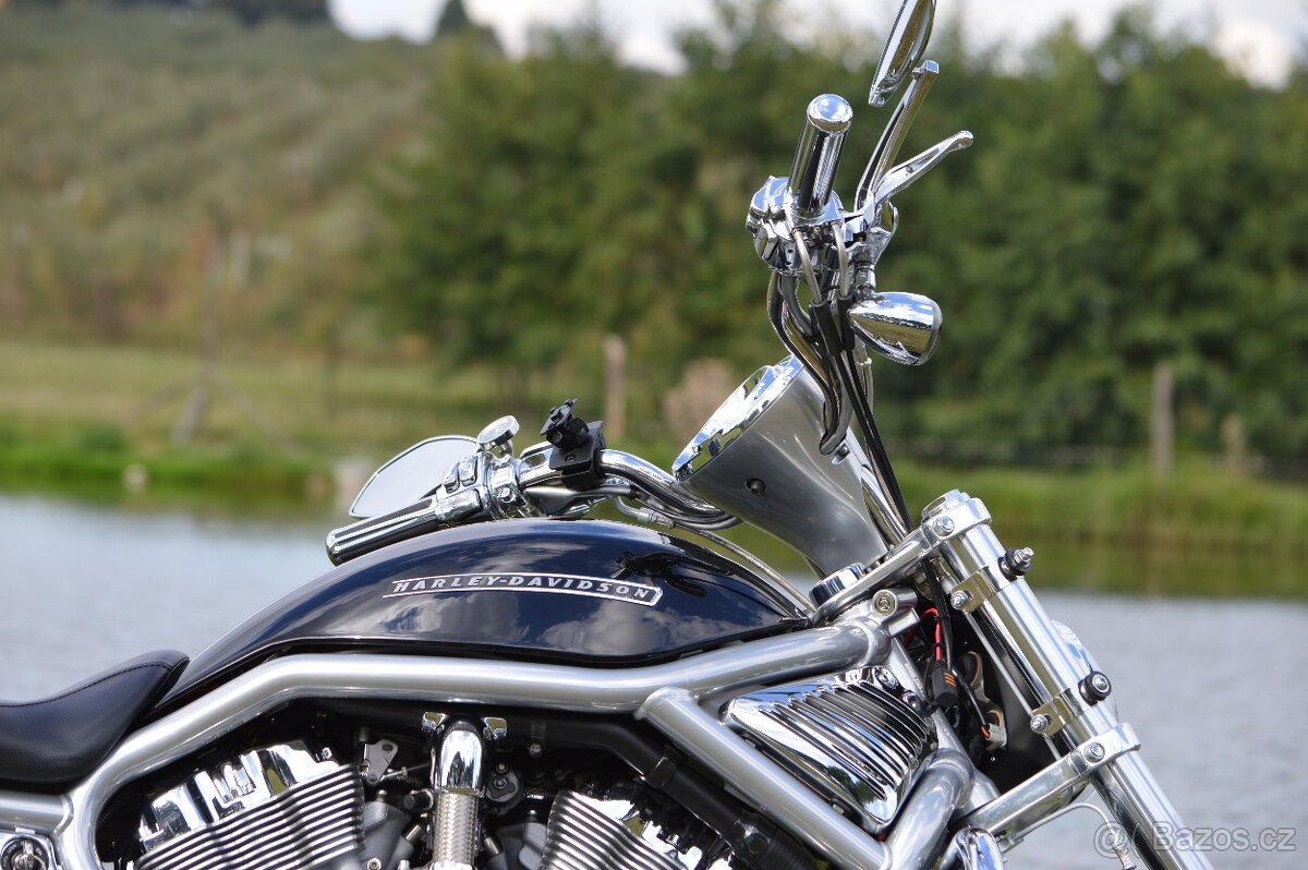 Harley-Davidson VRSCA V-Rod - 4