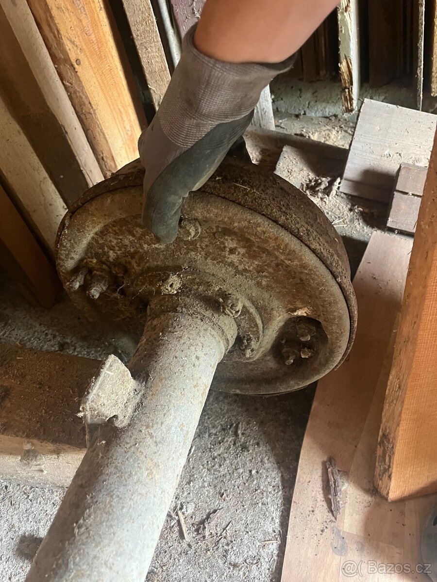 GAZ 69 - zadní náprava - 4