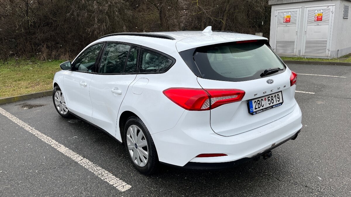 Ford Focus kombi 92kW benzin - 4