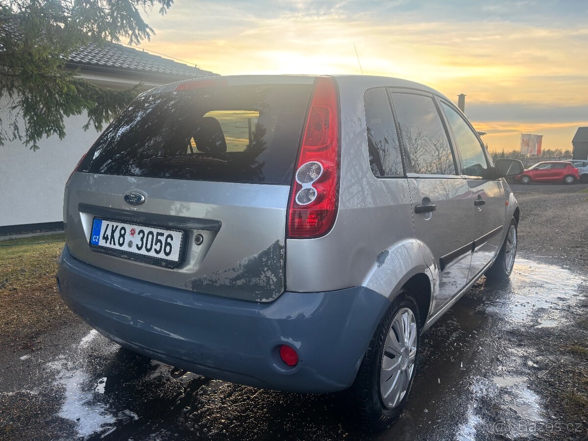 Ford Fiesta - 4