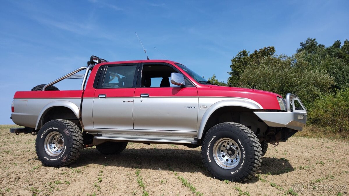 Mitsubishi l200