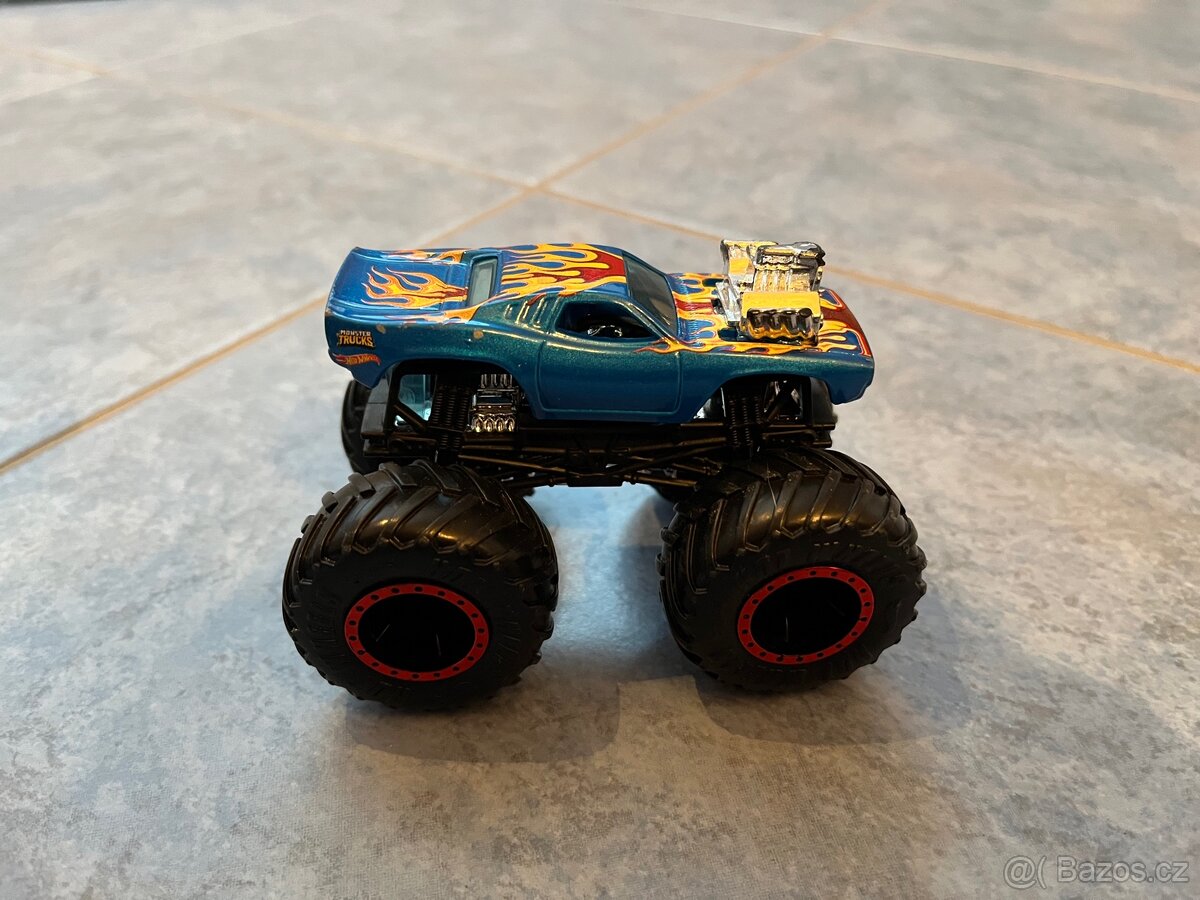 3x Monster truck Hotwheels - 4