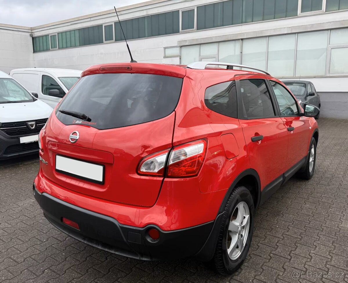 Nissan Qashqai VISIA+2 1.6i 86kW 16v 7MÍST PANO 2013 - 4