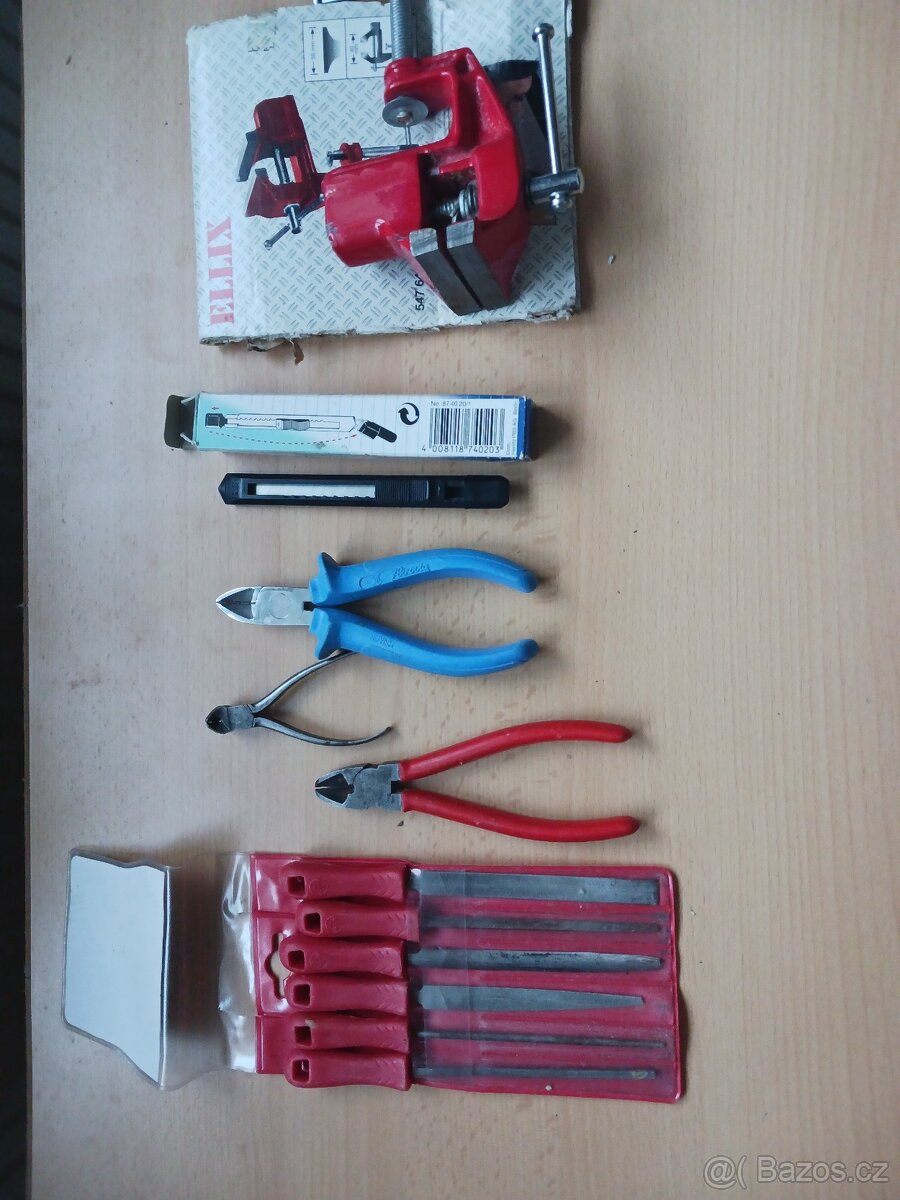 Jemné nářadí po mechaniku elektronikovi - 4