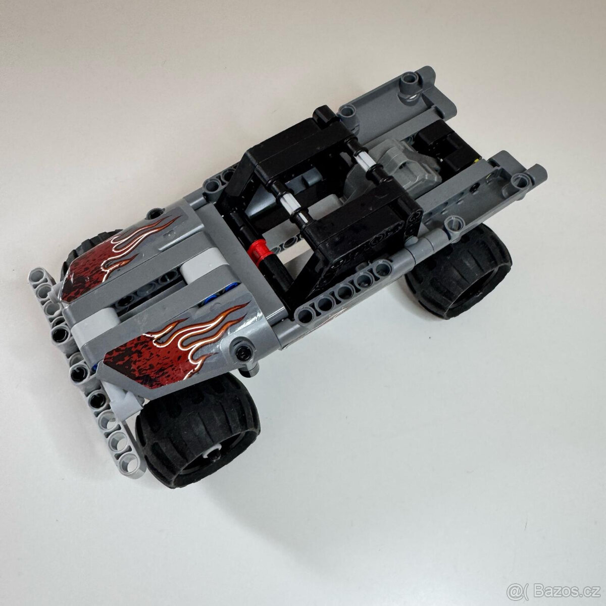 LEGO® Technik 42090 - Útěk v teréňáku - čtěte - 4