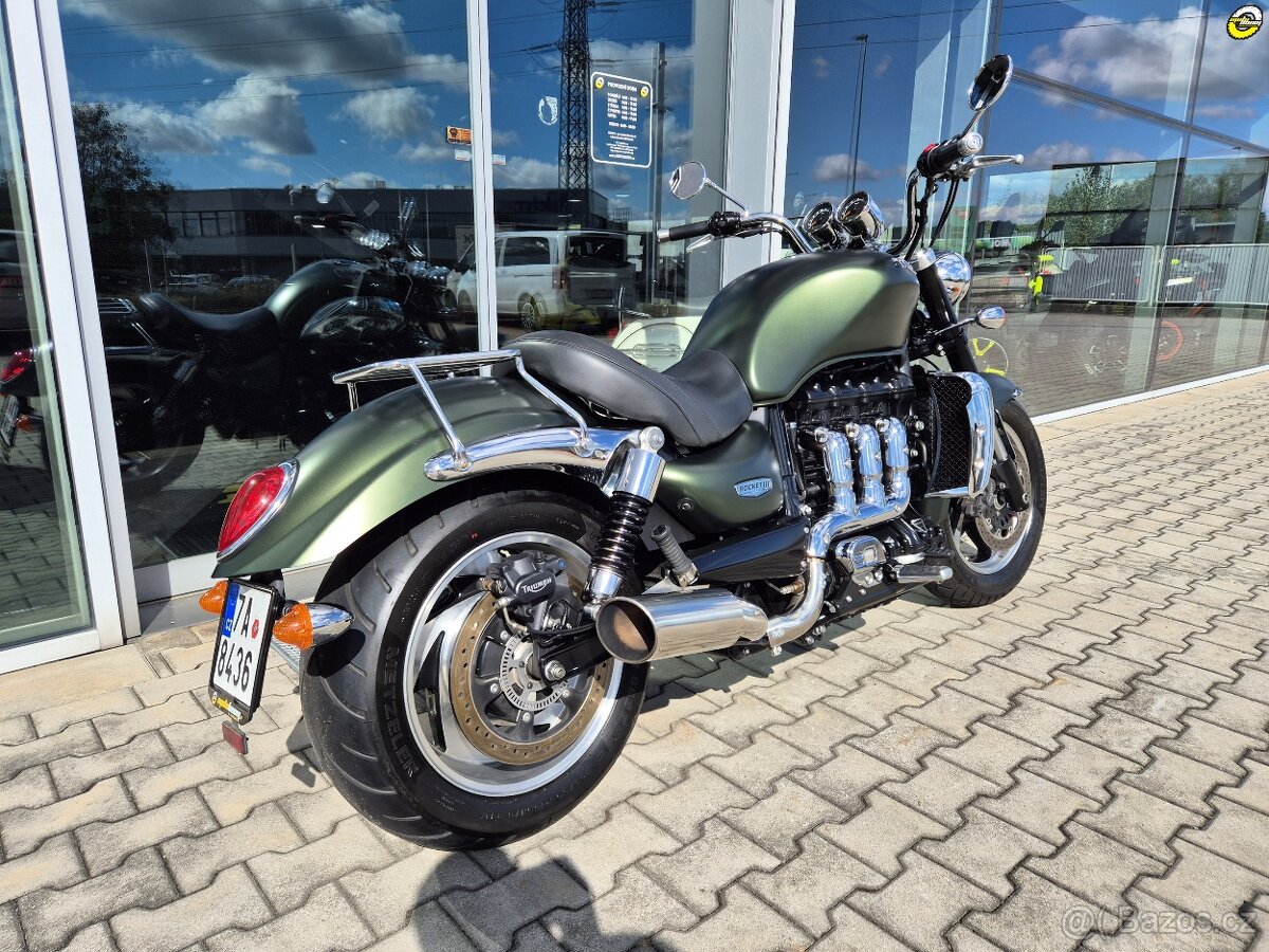 Triumph Rocket III Roadster - 4
