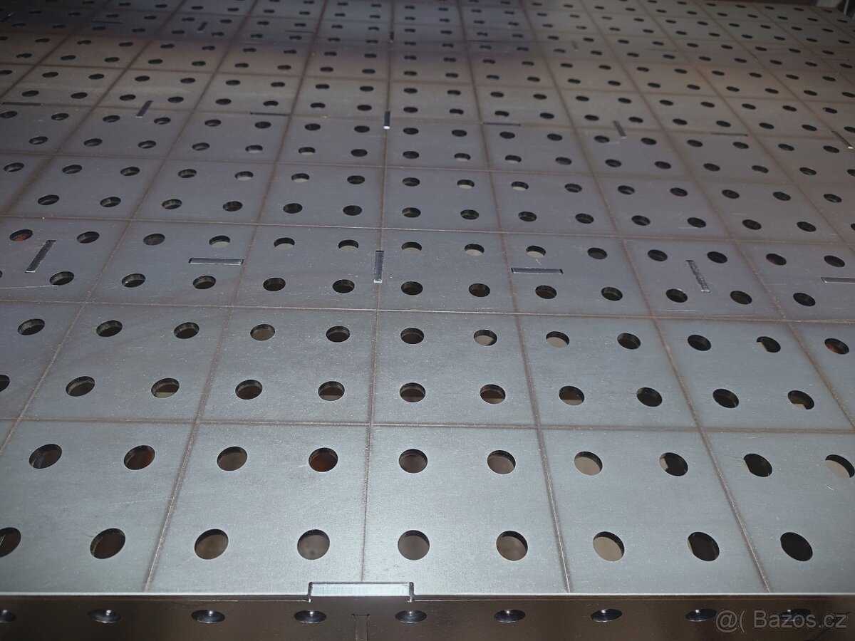 Svářecí svařovací stůl 1500x100mm - 4