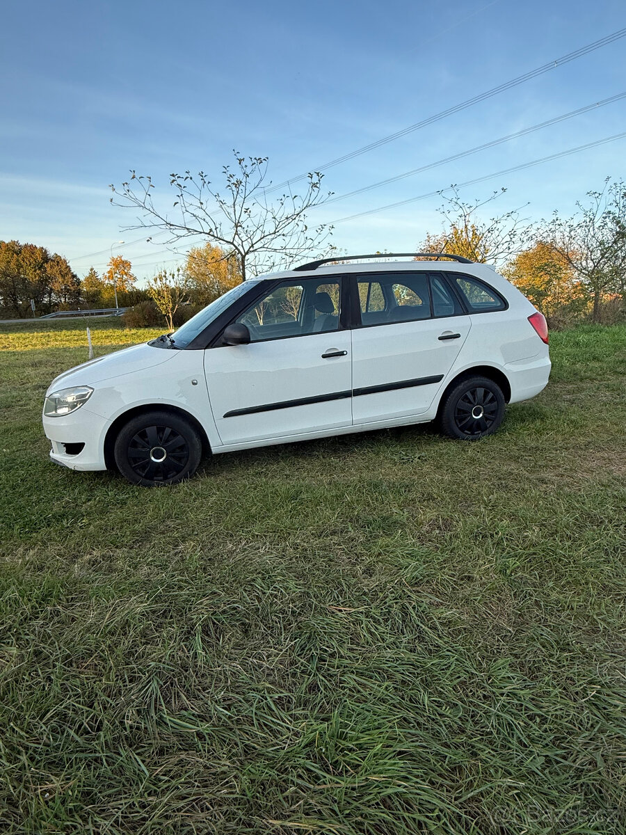 Škoda Fabia 2 Combi 1.6 TDI Klima COC list rok 30.12.2011 - 4