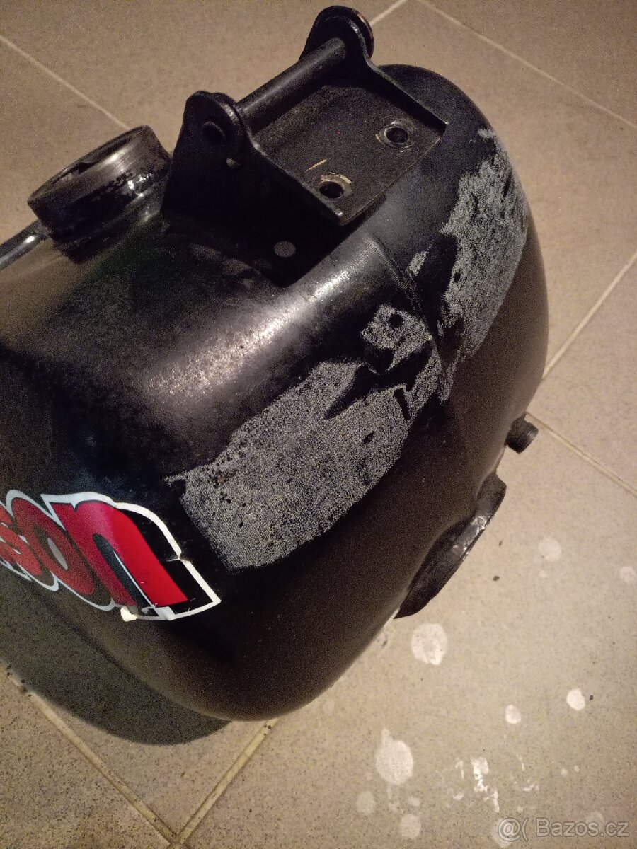 Simson skůtr nádrž - 4