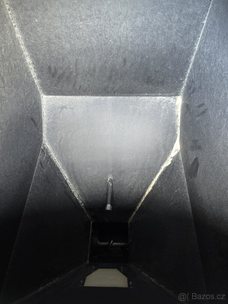 Automaticky kotel Benekov u26 - 4