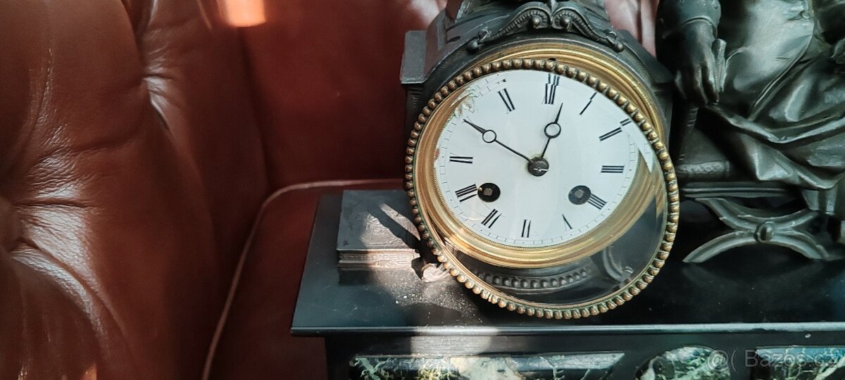 Starožitné figurální hodiny - 4