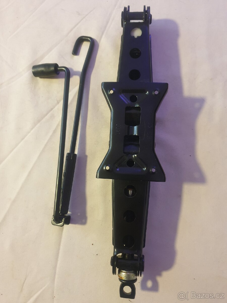 0riginal zvedák Škoda , Volkswagen. - 4