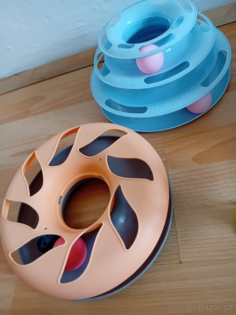 Hračky, deka a toaleta pro zvířata - 4