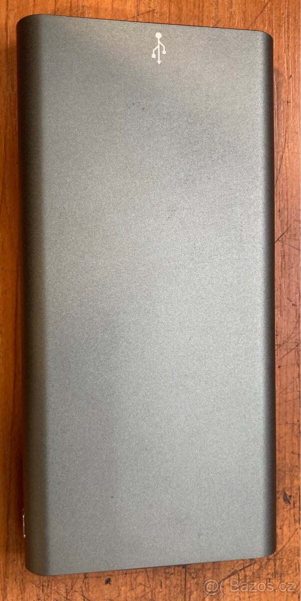 Skryta kamera v powerbance spy H8 - 4