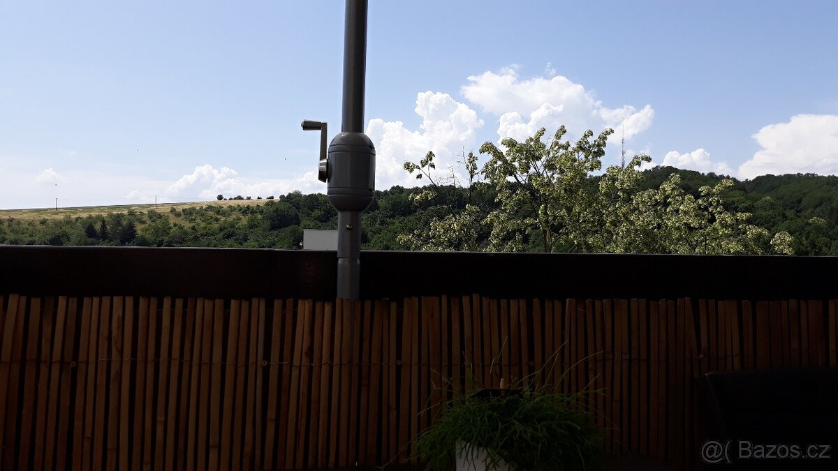 Byt 2+1, 69 m2, lodžie, výtah, sklepy, parkování. - 4