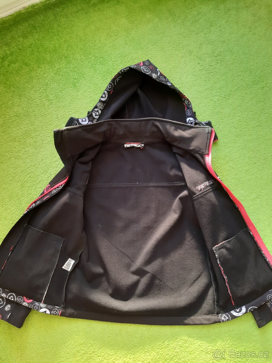 Dívčí softshellová bunda, černo-růžová, vel. 134 za 199 Kč - 4