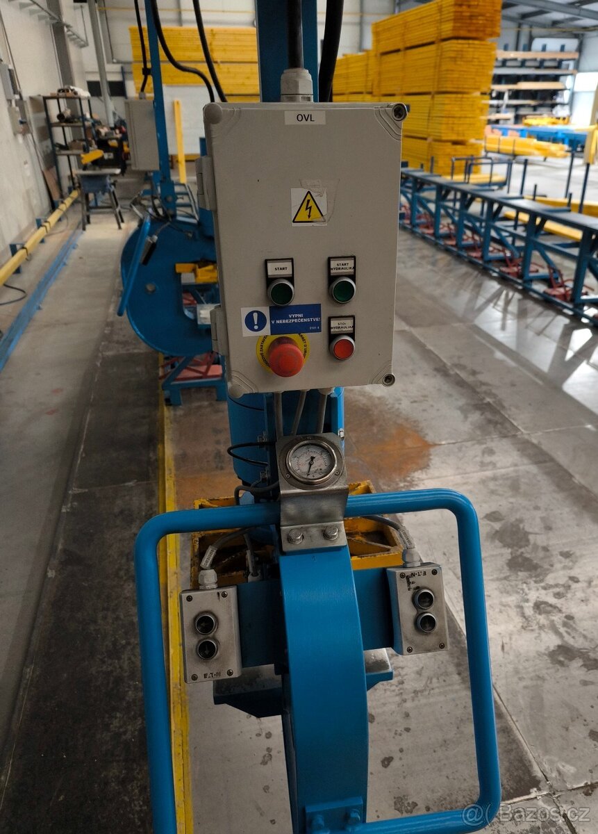 prodám kompletní technologii na výrobu vazníků lisy+pila - 4